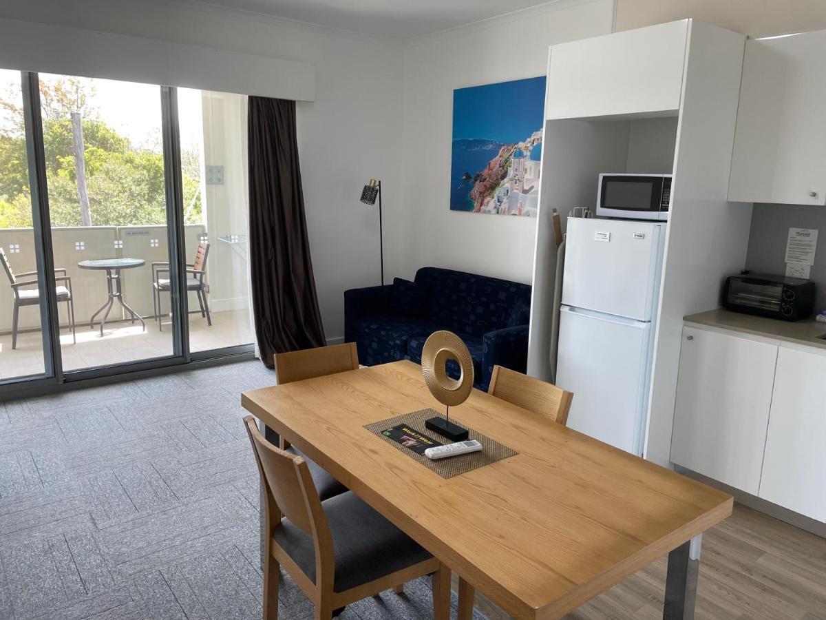 Morisset Serviced Apartments ภายนอก รูปภาพ